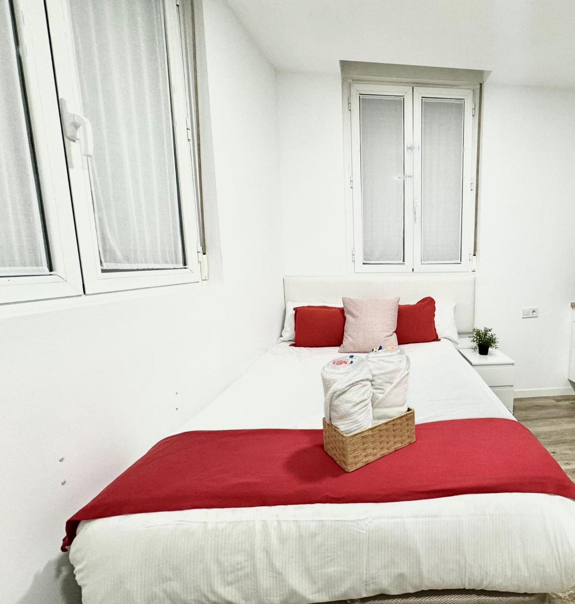 Apartamentos Madrid Connection - Universidad By Oshun Apartments Экстерьер фото